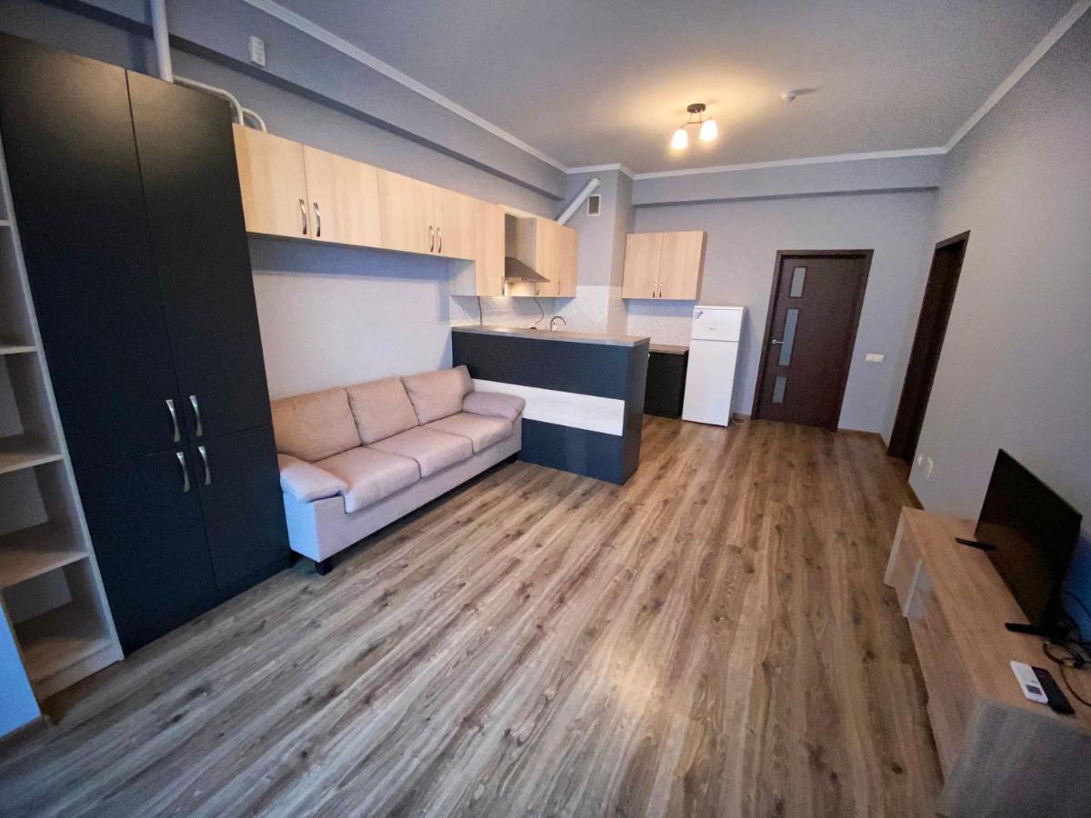 Sky House Central Apartment Chisinau Luaran gambar