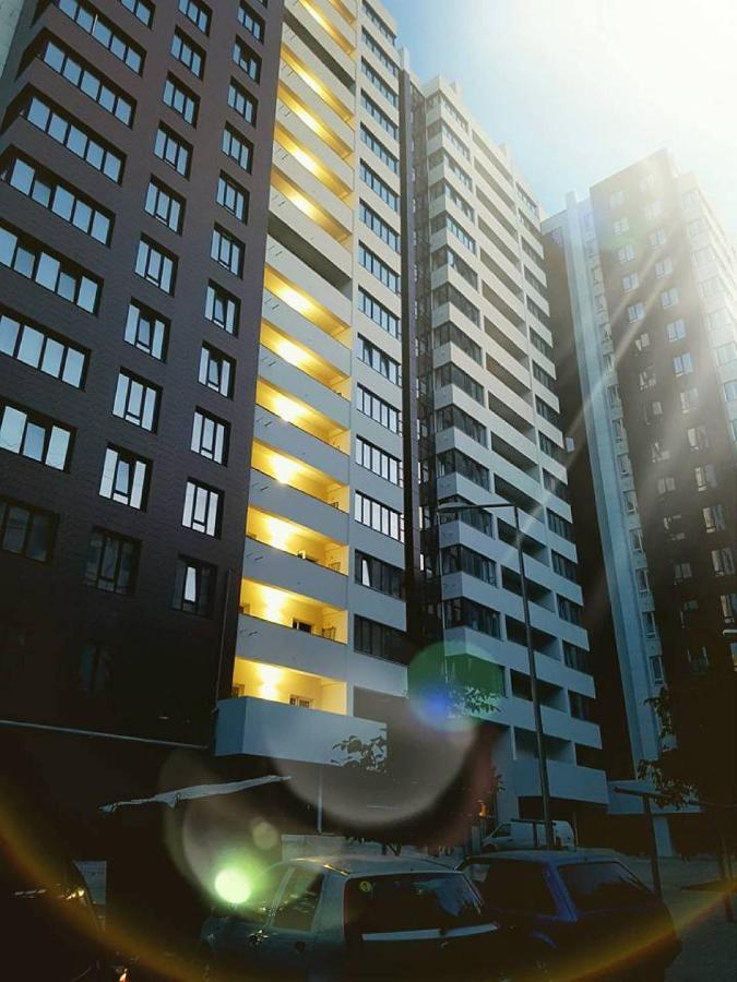 Sky House Central Apartment Chisinau Luaran gambar