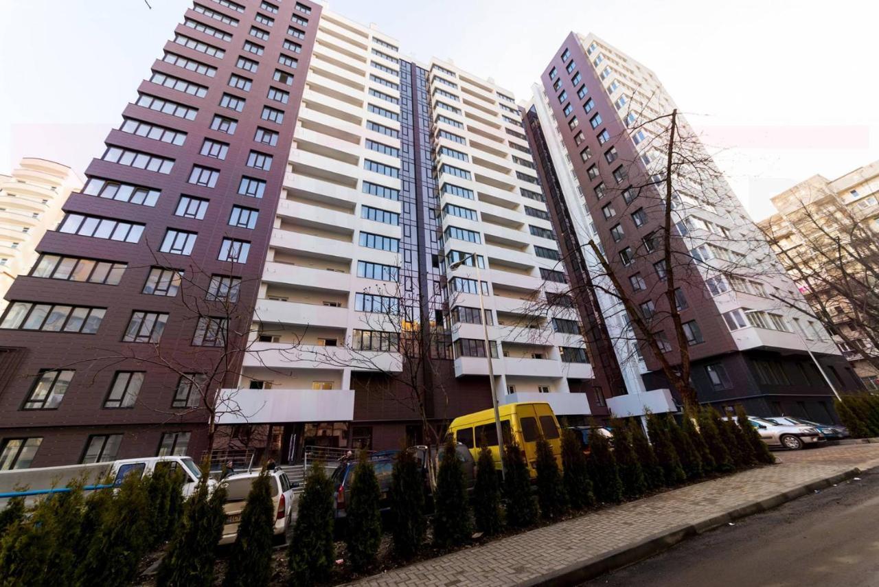 Sky House Central Apartment Chisinau Luaran gambar
